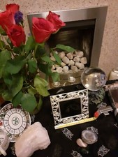 Black scrying mirror