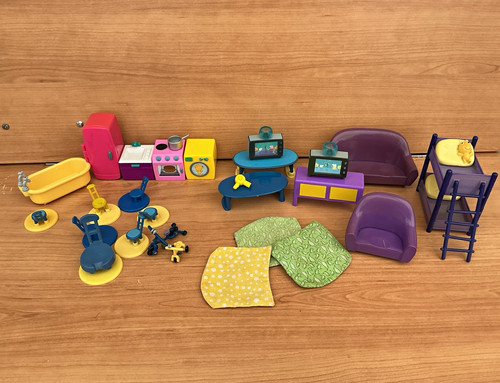 Peppa pig dolls house