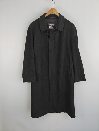 Burberrys black wool overcoat - black,