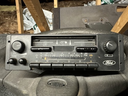 Vintage ford escort - vintage, 32p