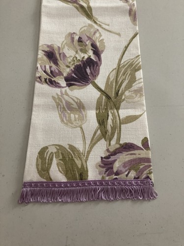 Laura ashley table runner - laura,