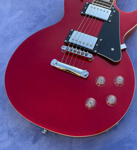 Glossy finished strings - finished,