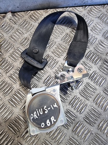 Toyota prius seat belt rear - seat,