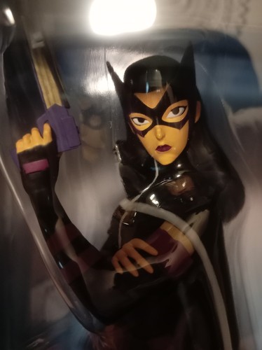 Comics huntress figure - huntress,
