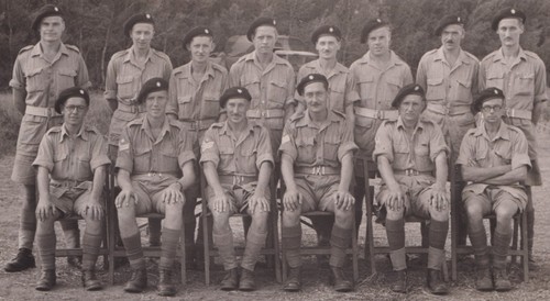 Ww2 rppc british soldier group - british,