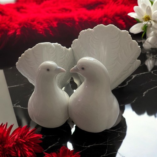 Lladro couple doves - lladro, kissing