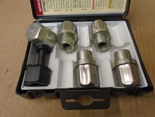 Triumph STAG 2000/2500 ** LOCKING WHEEL NUT SET ** For factory alloy wheels