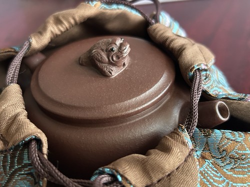 Yixing zisha teapot - yixing,