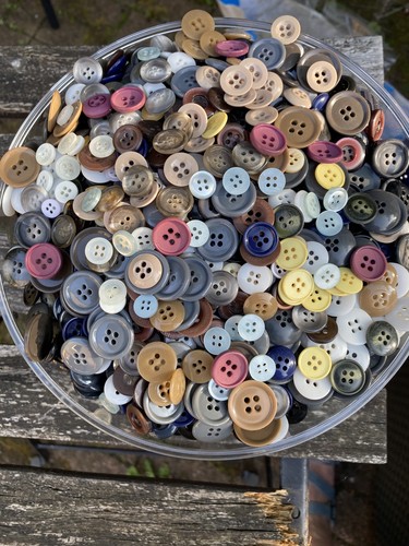 Buttons 1kg large lot - buttons,