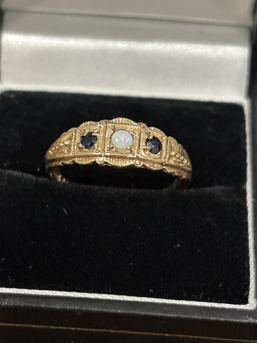 9ct yellow gold opal - 9ct,