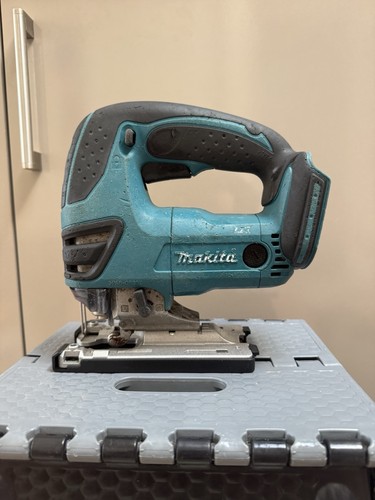 Makita djv180z 18v ion - djv180z,