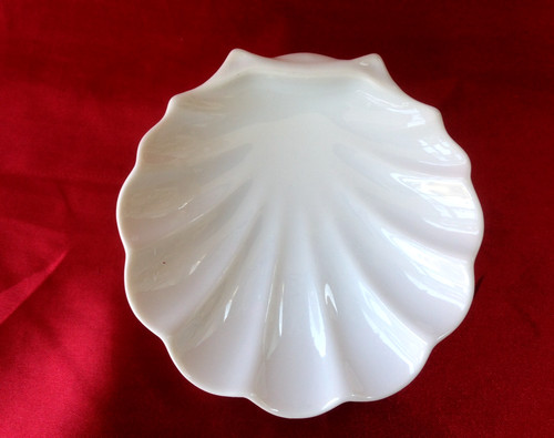 Medium size white - size, ceramic