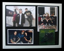 PIERCE THE VEIL+SIGNED+QUALITY