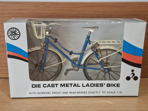 Vintage die cast metal - vintage,