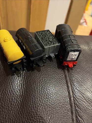 Thomas friends diesel - thomas,