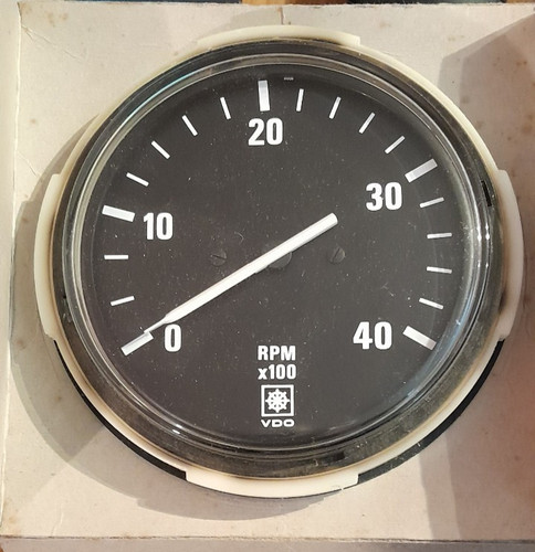 Vdo marine tachometer - , 337
