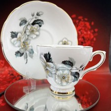 Royal Kendall Teacup & Saucer Black Mod Flower Vintage Bone China England BX27