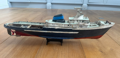 Vintage model tug - vintage, scratch