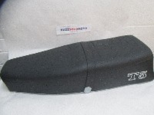 Vespa mk1 bench seat in - seat,