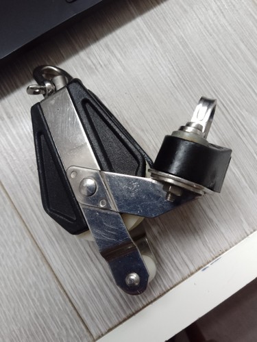 Dinghy mainsheet jamming - dinghy, cleat