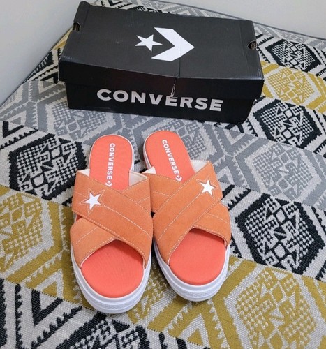 Euc womens converse - euc, one