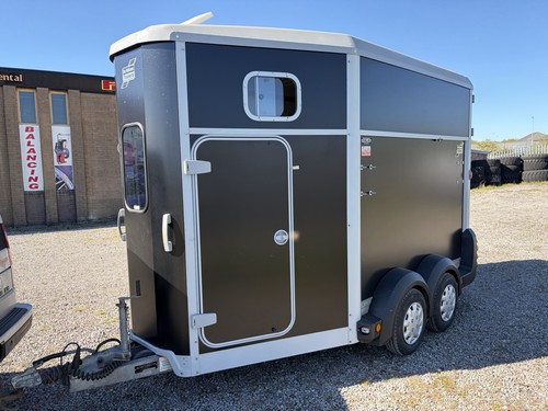 Ifor williams horse trailer - ifor,
