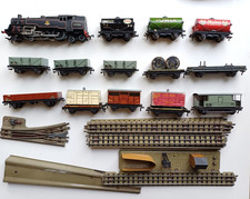 Hornby Dublo 3-rail 2-6-4 tank