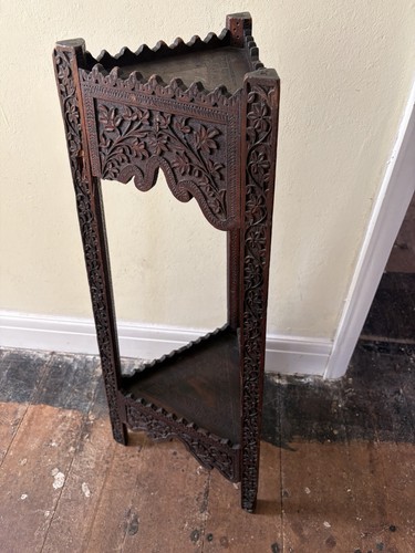 Beautiful antique plant - plant, stand