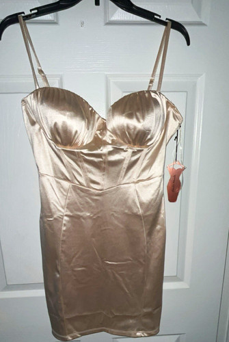 Haute monde beige - haute, satin