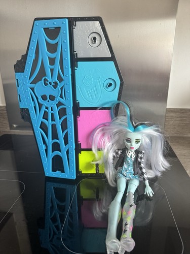 Monster high frankie doll with - frankie,