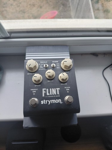 Strymon flint tremolo and - v2,
