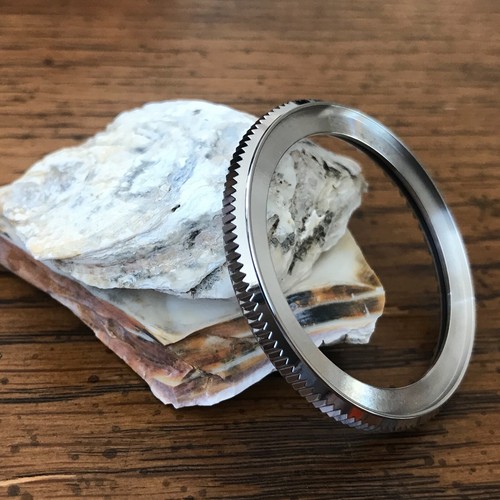 Coin edge bezel for - edge, [seiko