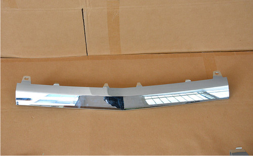 Chrome front bumper middle - front,