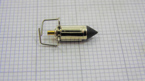 Float needle valve quad