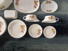 JAJ  Bargain 32 Pieces Pyrex