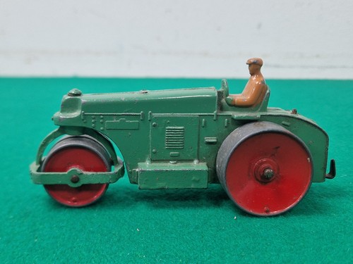 Vintage dinky toys 25p - dinky,