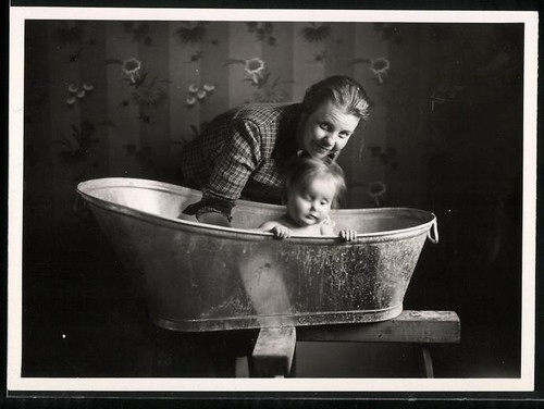 Photograph mother with - mother,