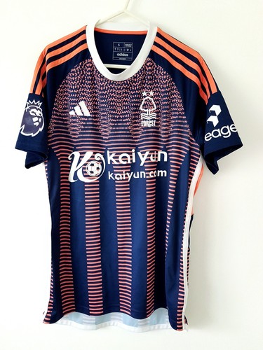 Nottingham forest 3rd shirt - nottingham,