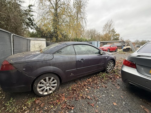 Ford focus breaking - ford,
