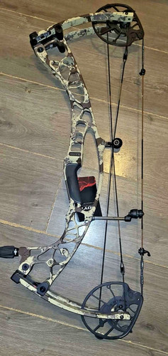New hoyt alpha ax2 bow - ax2, 29