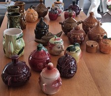 Face pots vintage collectable