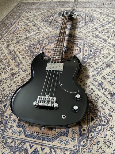 Epiphone short scale bass - short,
