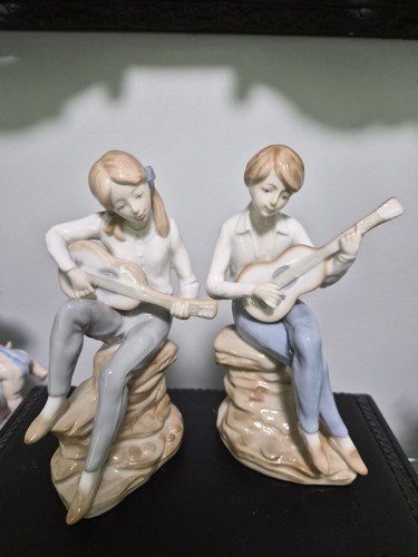 Vintage retired lladro style - vintage,
