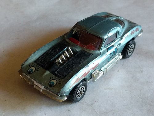 Corgi toys chevrolet corvette - corgi,