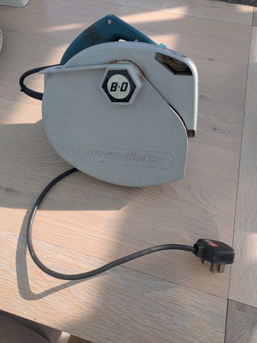 Black and decker - decker, saw