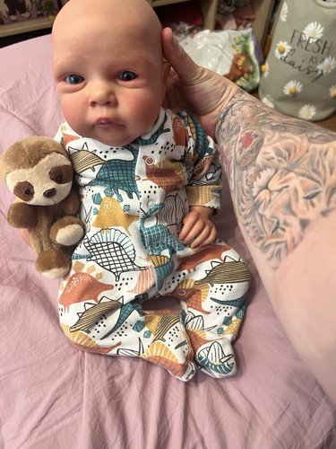 Miley reborn baby comes with - reborn,
