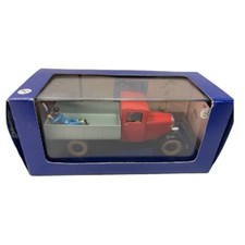 Tintin Miesse 1933 The blue