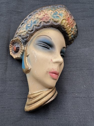 Vintage wallcharm lady - vintage,