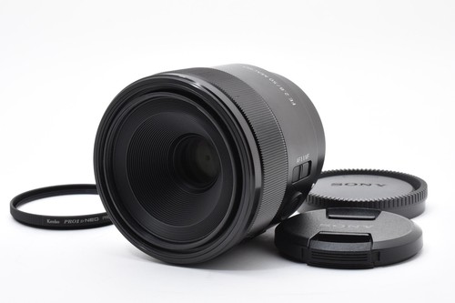 Near mint sony 50mm f - sony, fe