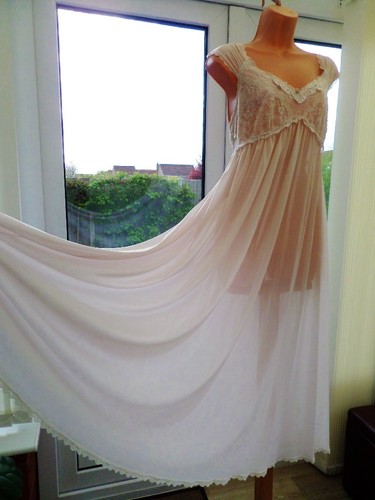 J19 vtg miss elaine - vtg, sheer